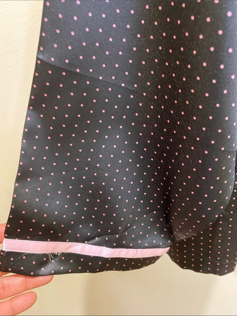 Intimates Liz Banks  Black Polka Dot Button-Up Shirt with Pink Trimpagama Top